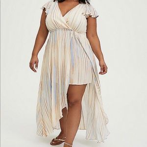 Torrid Ivory romper with multi-color stripe